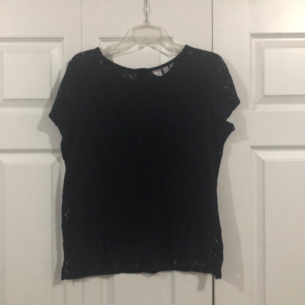Adorable lace tee